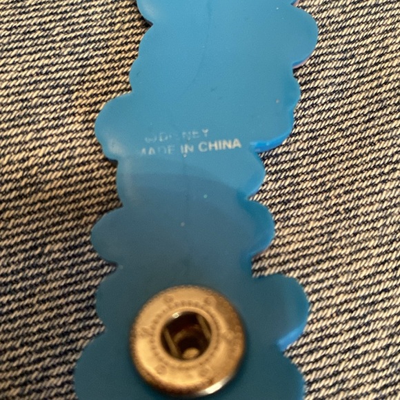 DIDNEY WINNIE THE POOH rubber flower bracelet too piglet eyor tigger free - Picture 5 of 6